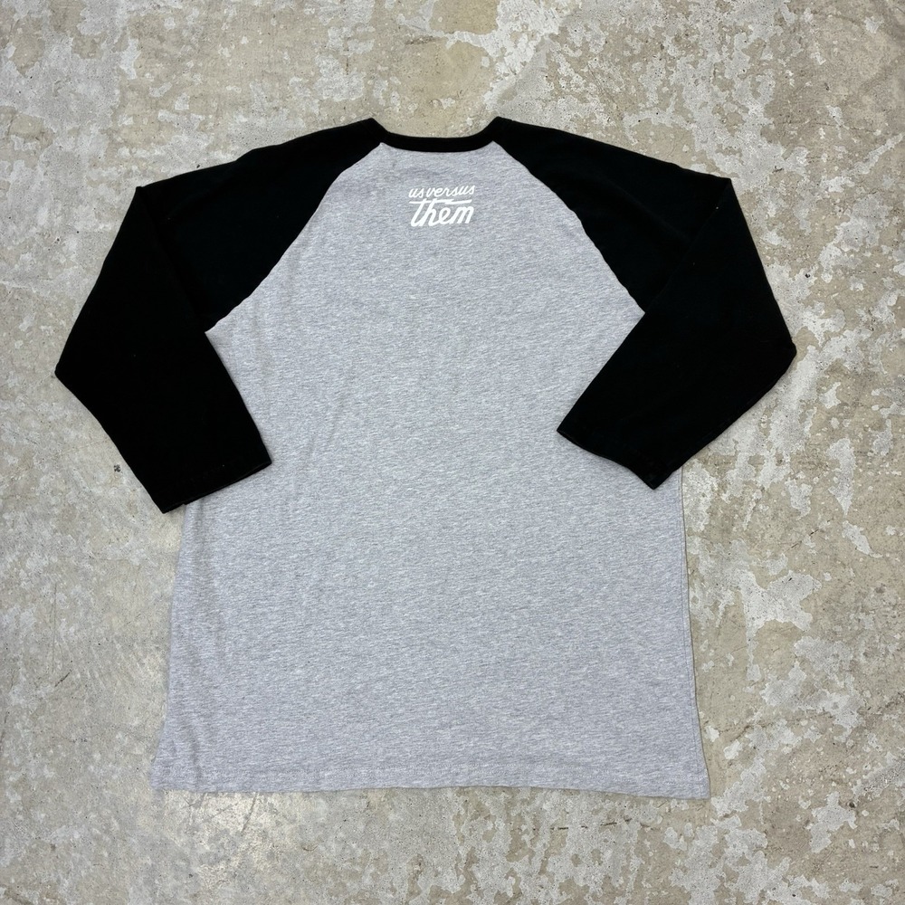 Us Versus Them Cold Cruel World Raglan Shirt Mens Large Gray Black Baseball Tee - Picture 10 of 10